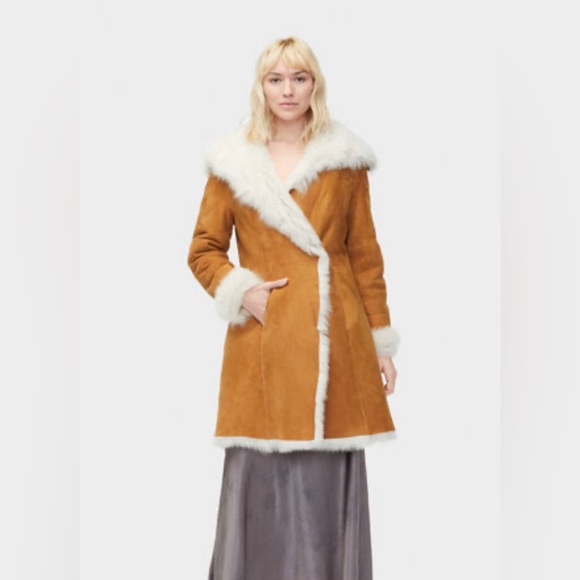 UGG NWT Vanesa Toscana Shearling Coat SOLD OUT - Picture 2 of 11
